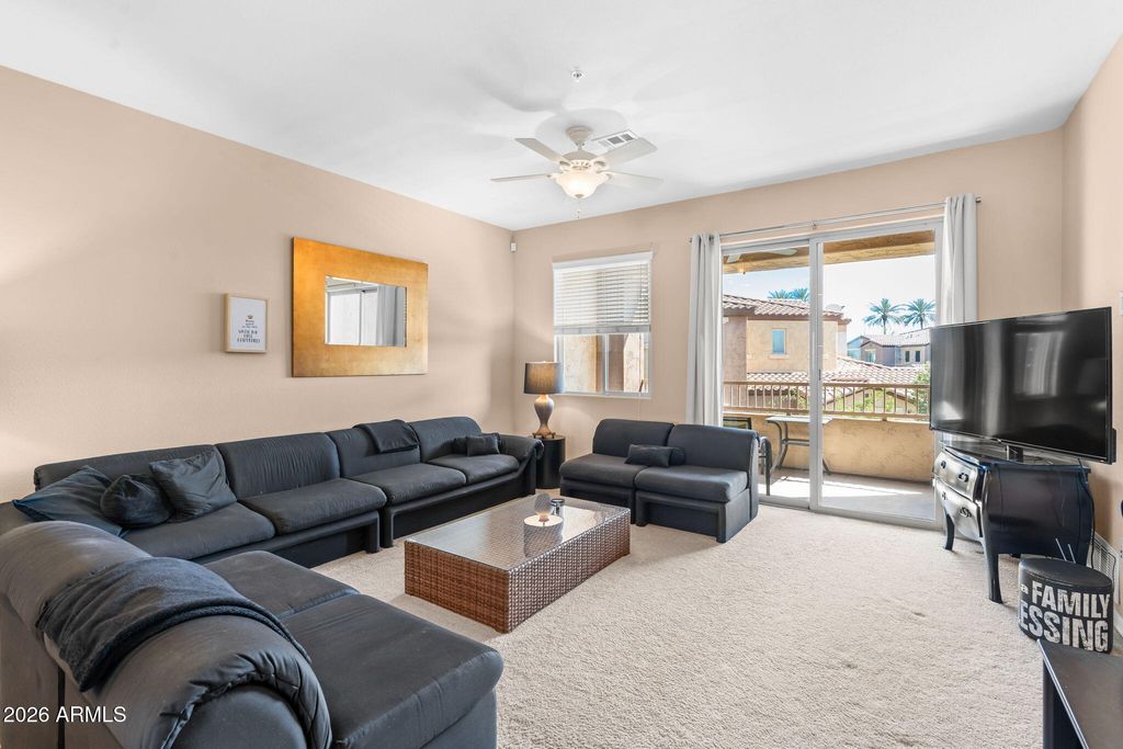 Image 13 of property listing at 250 W QUEEN CREEK Road 240, Chandler, AZ 85248