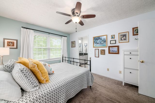 2895 Pheasant Field Drive, Hilliard, OH 43026