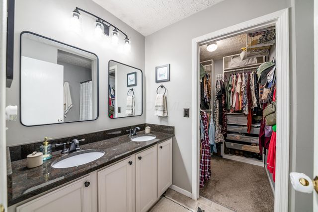 2895 Pheasant Field Drive, Hilliard, OH 43026