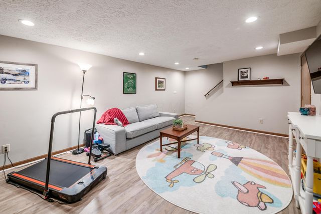 2895 Pheasant Field Drive, Hilliard, OH 43026