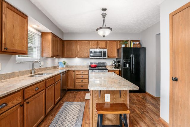 2895 Pheasant Field Drive, Hilliard, OH 43026