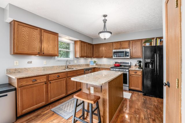 2895 Pheasant Field Drive, Hilliard, OH 43026
