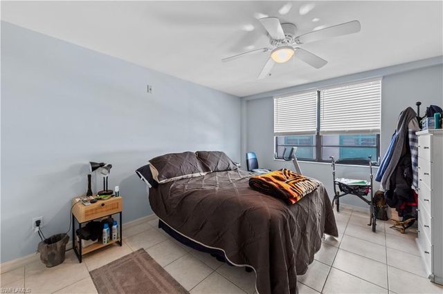 4807 Sunset CT # 405, Cape Coral, FL 33904