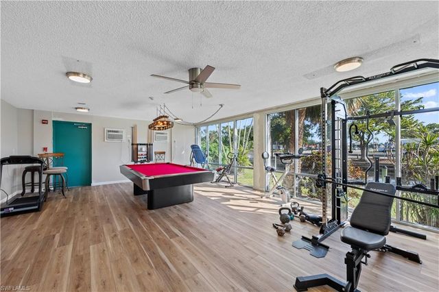 4807 Sunset CT # 405, Cape Coral, FL 33904