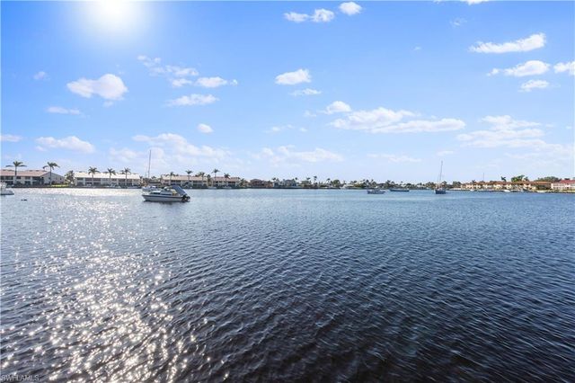 4807 Sunset CT # 405, Cape Coral, FL 33904