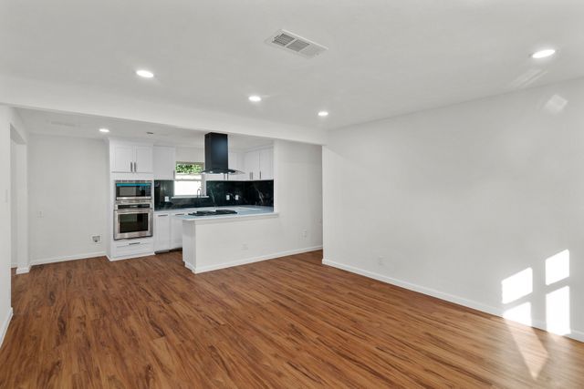 503 Alaska Street, Arlington, TX 76011