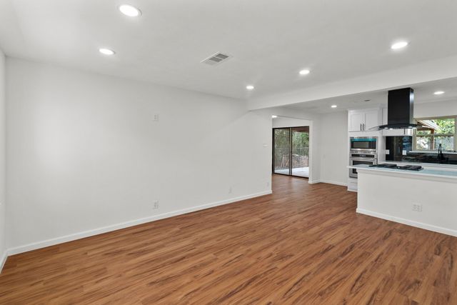 503 Alaska Street, Arlington, TX 76011