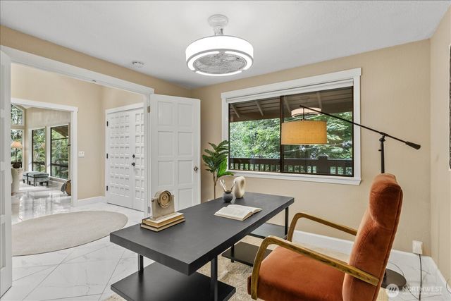 16216 N Meadowdale Road, Edmonds, WA 98026