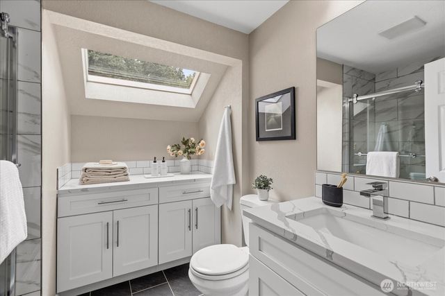 16216 N Meadowdale Road, Edmonds, WA 98026