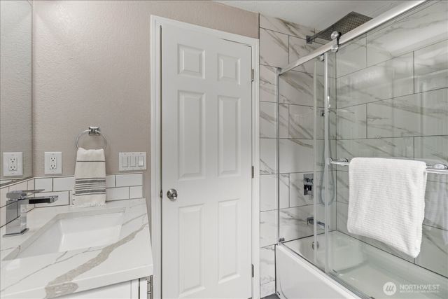 16216 N Meadowdale Road, Edmonds, WA 98026