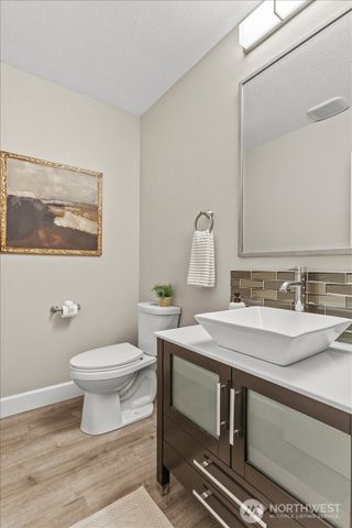 16216 N Meadowdale Road, Edmonds, WA 98026