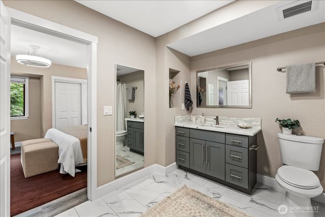 16216 N Meadowdale Road, Edmonds, WA 98026