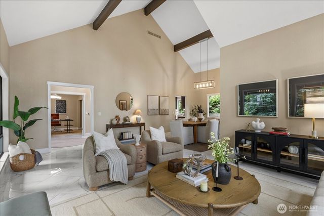 16216 N Meadowdale Road, Edmonds, WA 98026