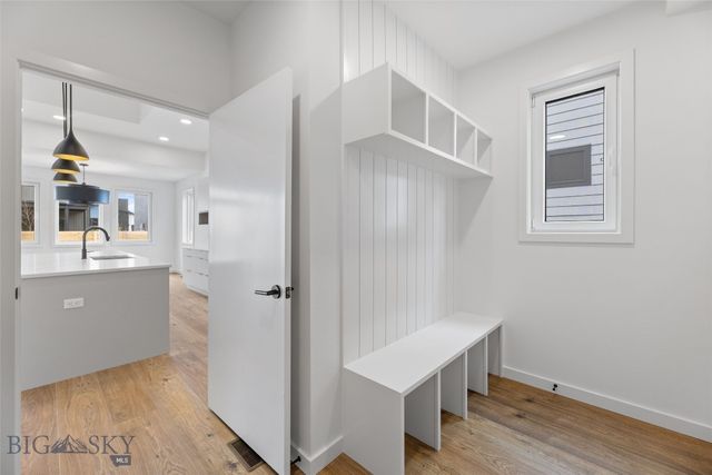 2806 S 30th Avenue, Bozeman, MT 59718