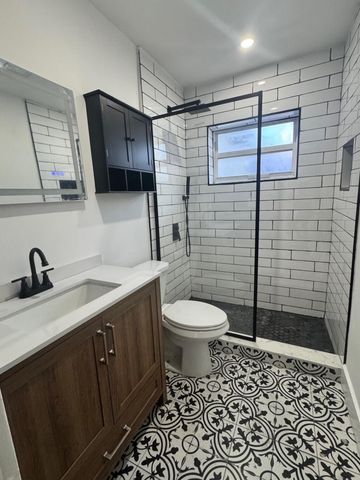 29 SE 8th Street, Dania Beach, FL 33004