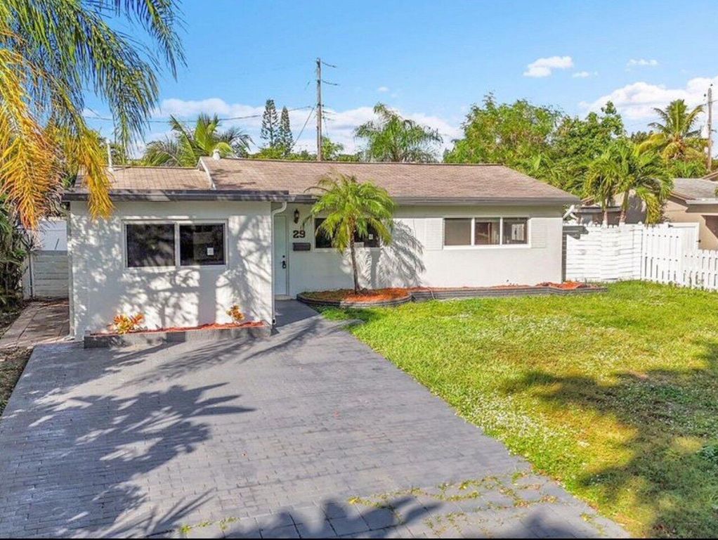 29 SE 8th Street, Dania Beach, FL 33004