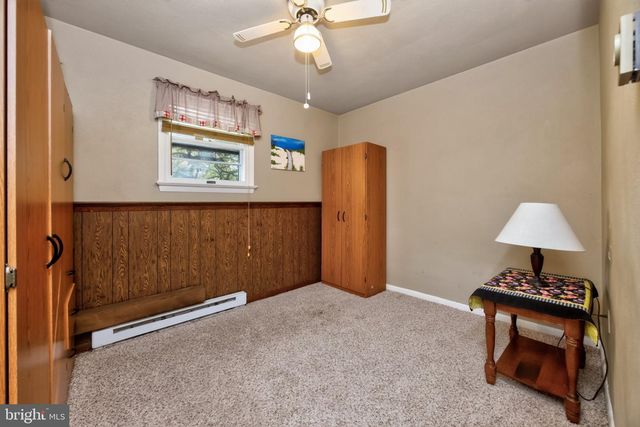 971 OAKDALE DR, Pottstown, PA 19464