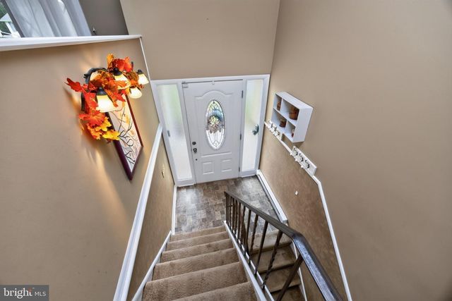 971 OAKDALE DR, Pottstown, PA 19464