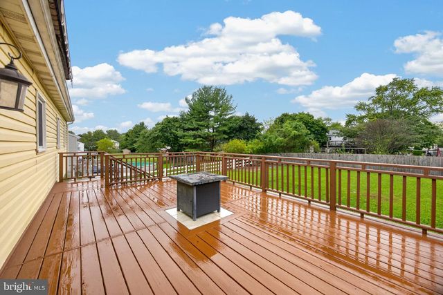 971 OAKDALE DR, Pottstown, PA 19464