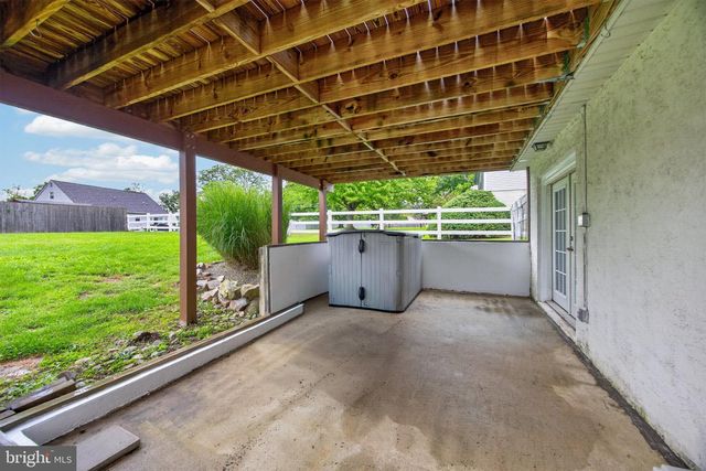 971 OAKDALE DR, Pottstown, PA 19464