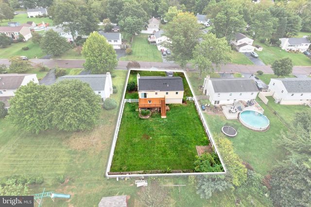 971 OAKDALE DR, Pottstown, PA 19464