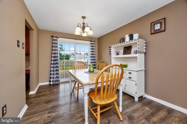 971 OAKDALE DR, Pottstown, PA 19464