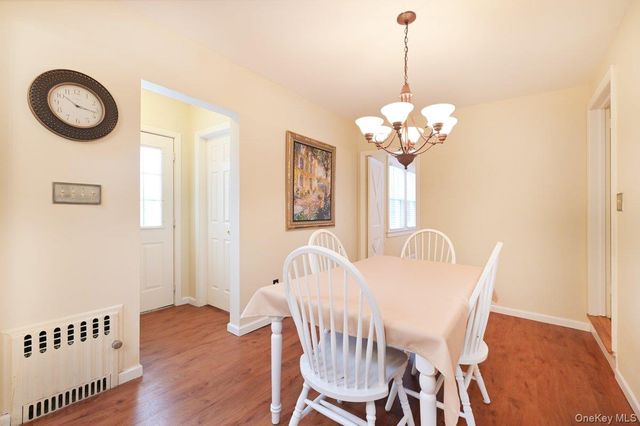 68 Hudson Road, Floral Park, NY 11001