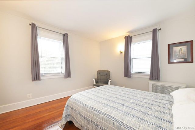 68 Hudson Road, Floral Park, NY 11001