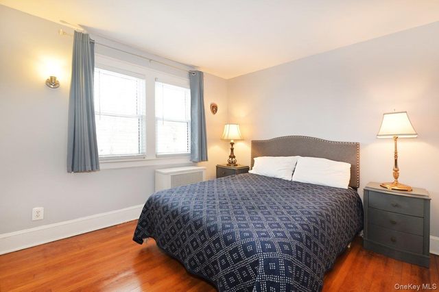 68 Hudson Road, Floral Park, NY 11001