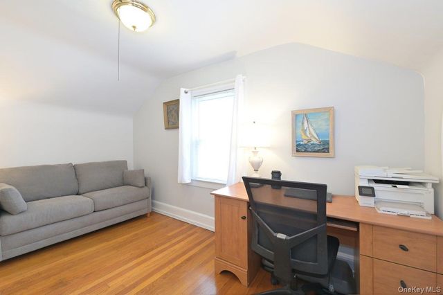 68 Hudson Road, Floral Park, NY 11001