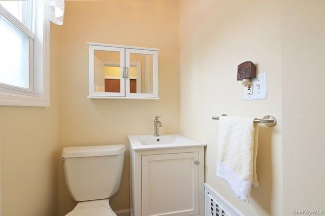 68 Hudson Road, Floral Park, NY 11001