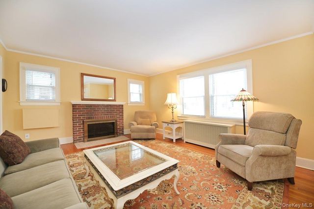 68 Hudson Road, Floral Park, NY 11001