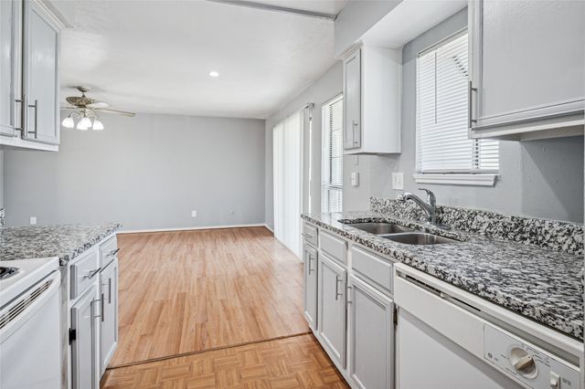 5809 Lake Hubbard Parkway 308, Garland, TX 75043