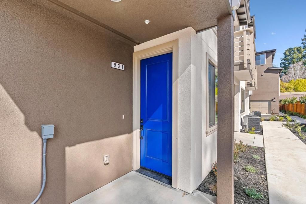 931 Woodside Road, Redwood City, CA 94061