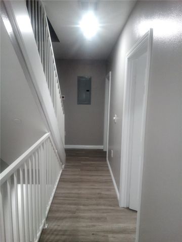 706 W 104 th Place, Los Angeles, CA 90044