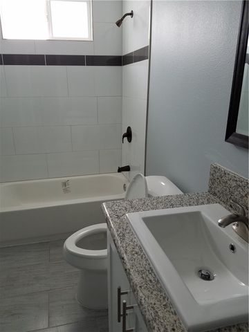 706 W 104 th Place, Los Angeles, CA 90044