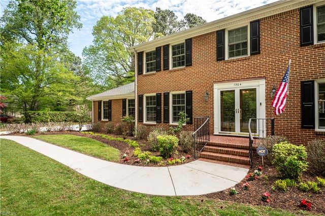 1304 Holly Point RD, Virginia Beach, VA 23454