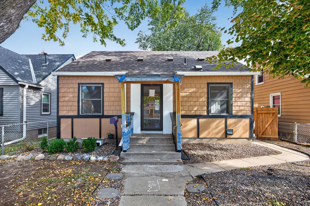 4822 Bryant Avenue N, Minneapolis, MN 55430 — exterior