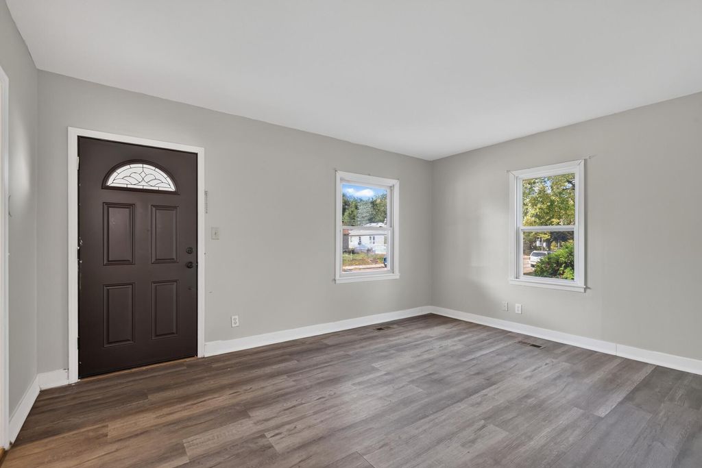 4822 Bryant Avenue N, Minneapolis, MN 55430 — photo 3