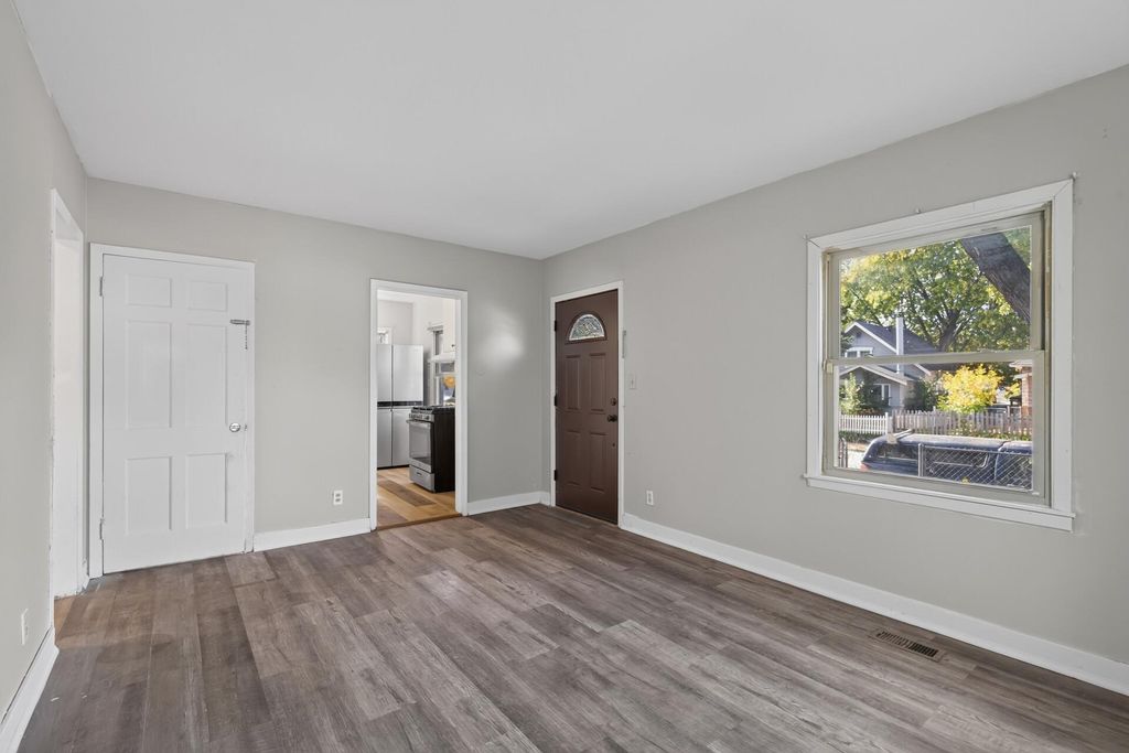 4822 Bryant Avenue N, Minneapolis, MN 55430 — photo 4