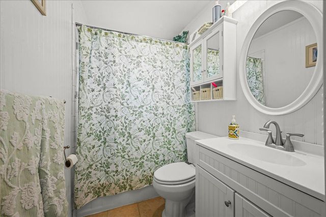 1812 Sicard St, Marysville, CA 95901