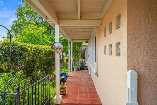 1812 Sicard St, Marysville, CA 95901