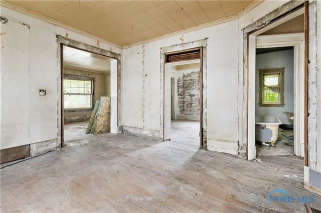 2360 Maplewood Avenue, Toledo, OH 43620