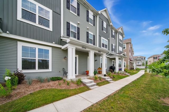 1544 Syracuse Drive, Grayslake, IL 60030