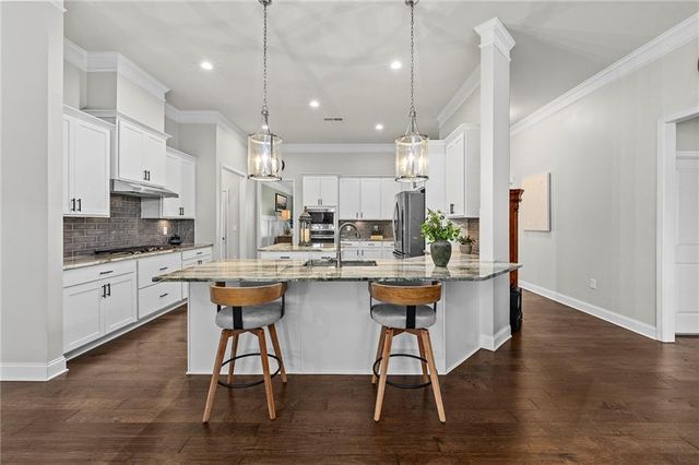 406 Acorn Run, Canton, GA 30115