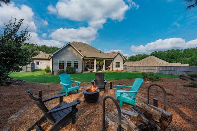 406 Acorn Run, Canton, GA 30115