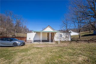 398 Sugar Run Rd, Waynsbrg/frankln Twp, PA 15370