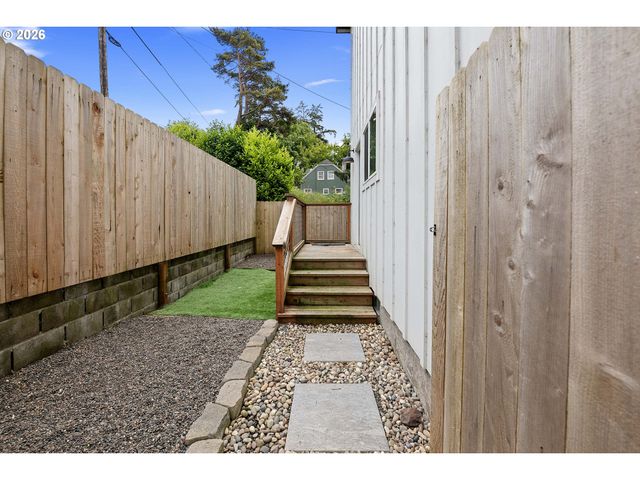 33254 COLUMBIA BEACH Ln, Warrenton, OR 97146