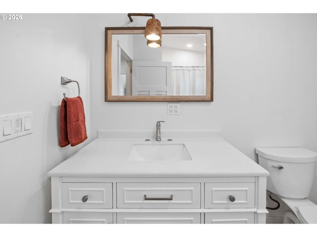 33254 COLUMBIA BEACH Ln, Warrenton, OR 97146