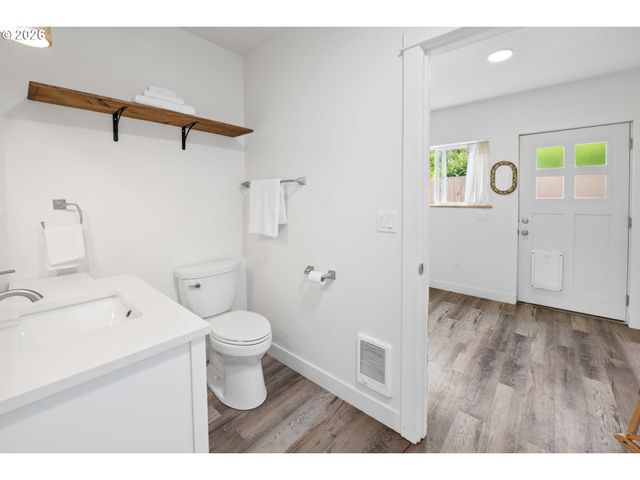 33254 COLUMBIA BEACH Ln, Warrenton, OR 97146